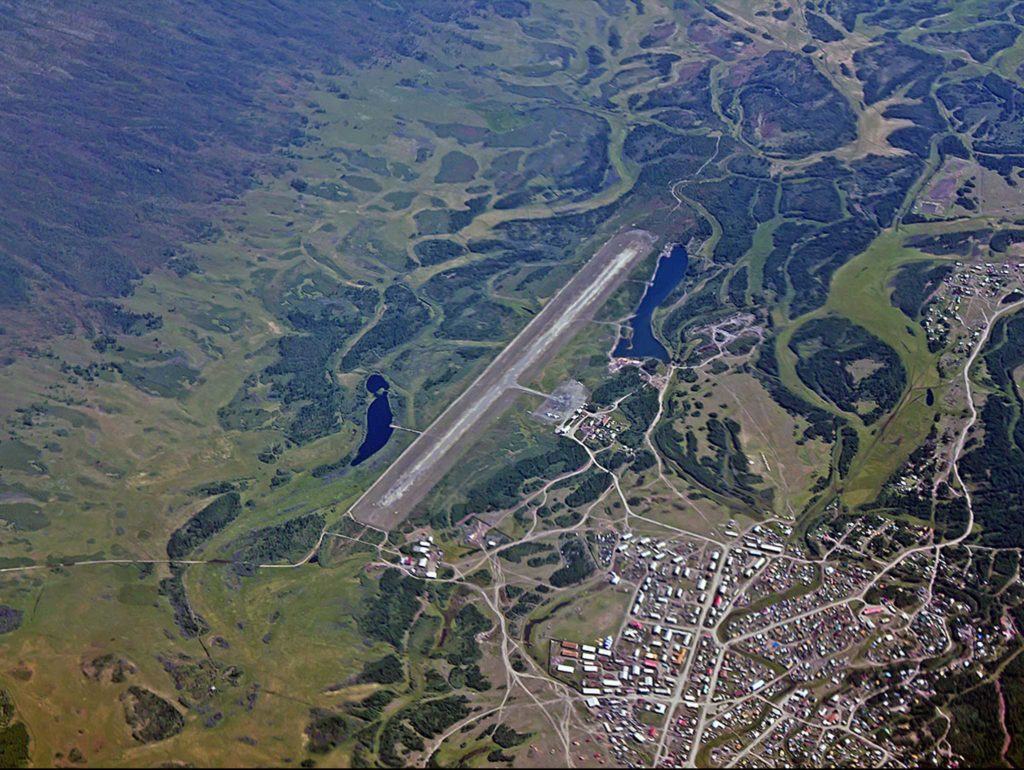 Аэропорт Мома